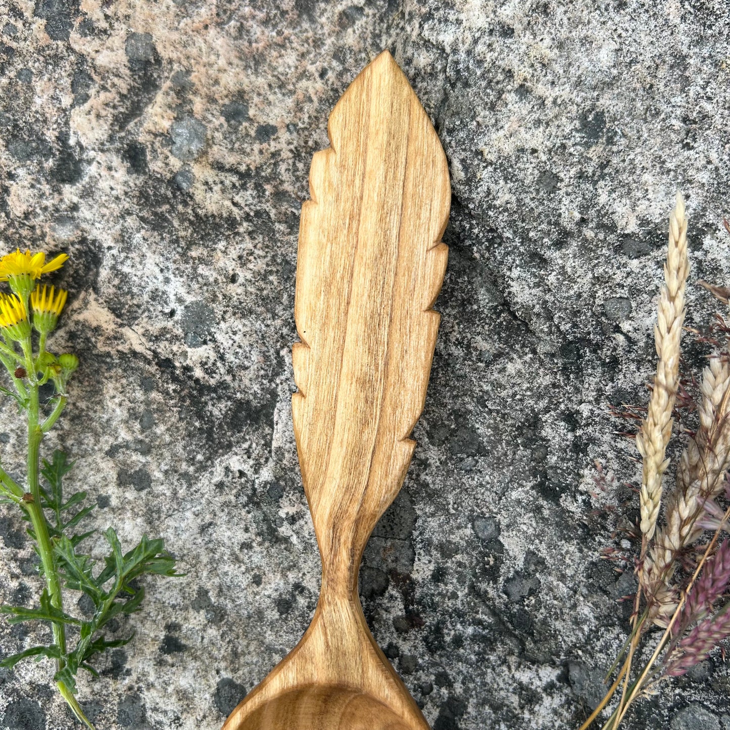 Simple Feather Scoop ~ Cherry Wood